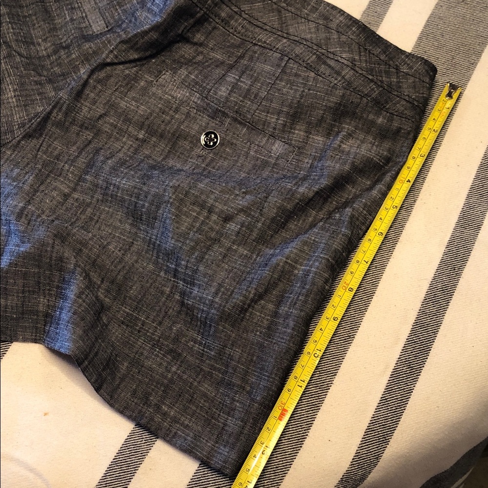 White House Black Market Gray Textured Linen-Blend Bermuda Shorts - Picture 13 of 13